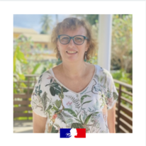Mme CARVAL large